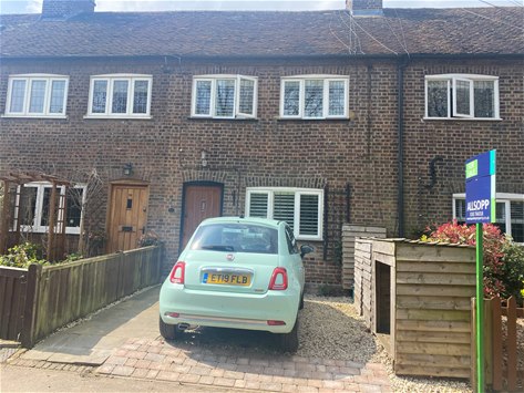 West Common, Harpenden, AL5 2JW